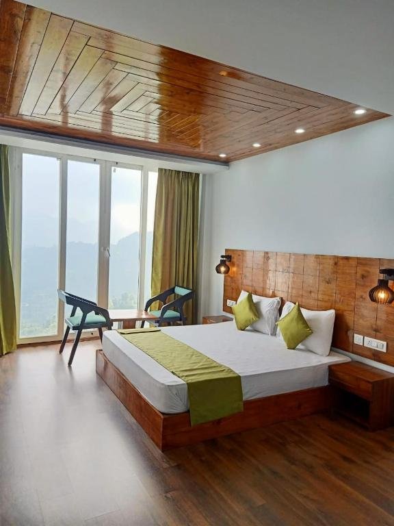Hotel In Shimla - Bed Room